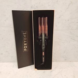 New * FOXYBAE * Rose Gold Wavy Baby Triple Waver